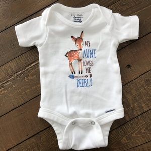 Short sleeve “Aunt” onesie